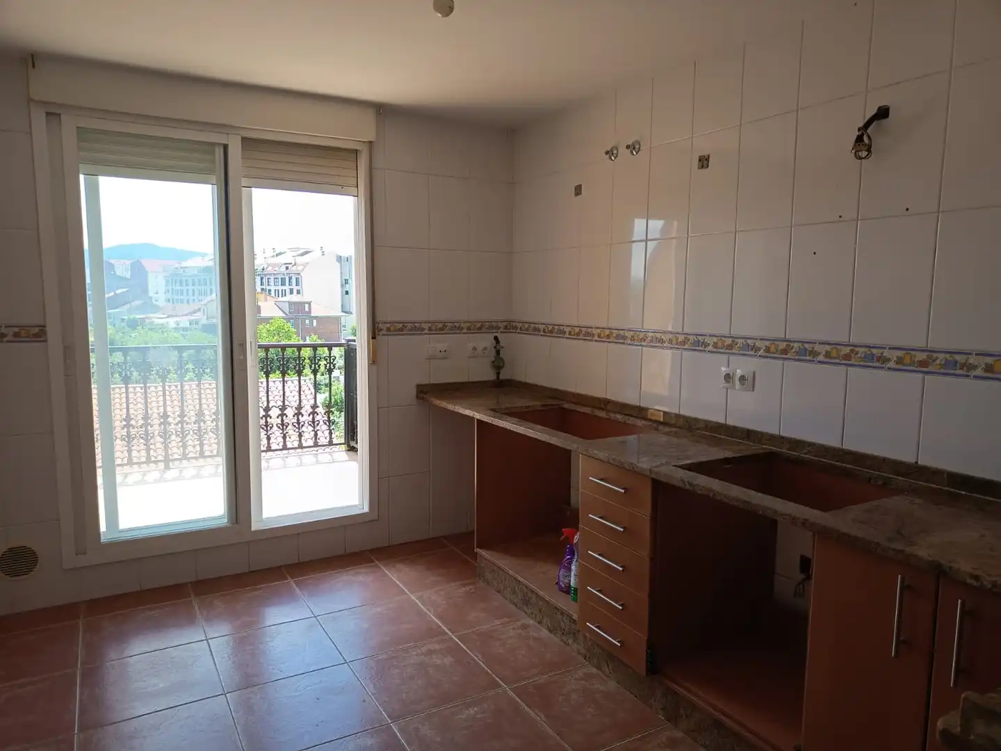 Cocina de Dúplex en venta en Monforte de Lemos con Terraza y Balcón