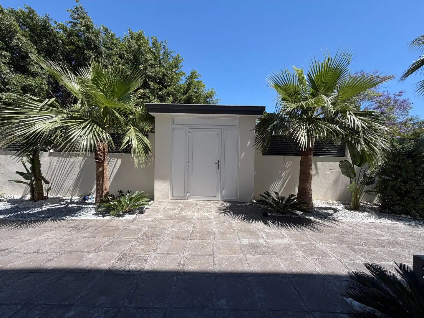 Garden of Buildings for sale in Alicante / Alacant
