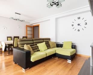 Living room of Flat for sale in  Zaragoza Capital  with Heating and Terrace