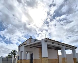 Vista exterior de Casa o xalet en venda en Chiclana de la Frontera