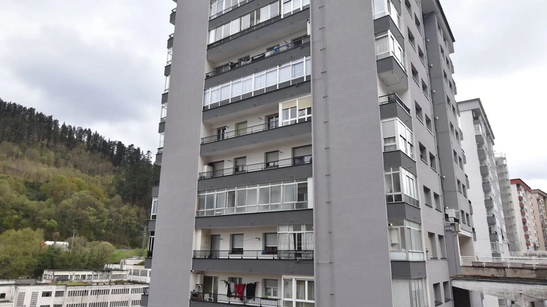 Vista exterior de Piso en venta en Eibar con Terraza