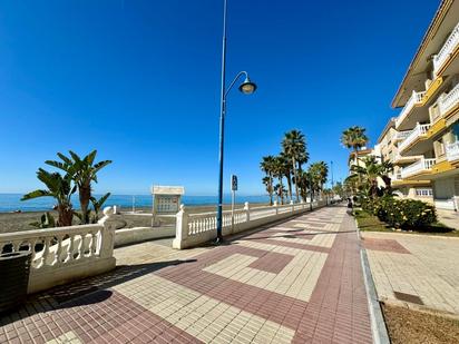 Vista exterior de Pis en venda en Torrox