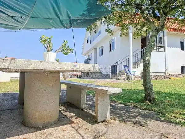 Houses for sale in Carretera do Lameiro, Sardoma - Castrelos