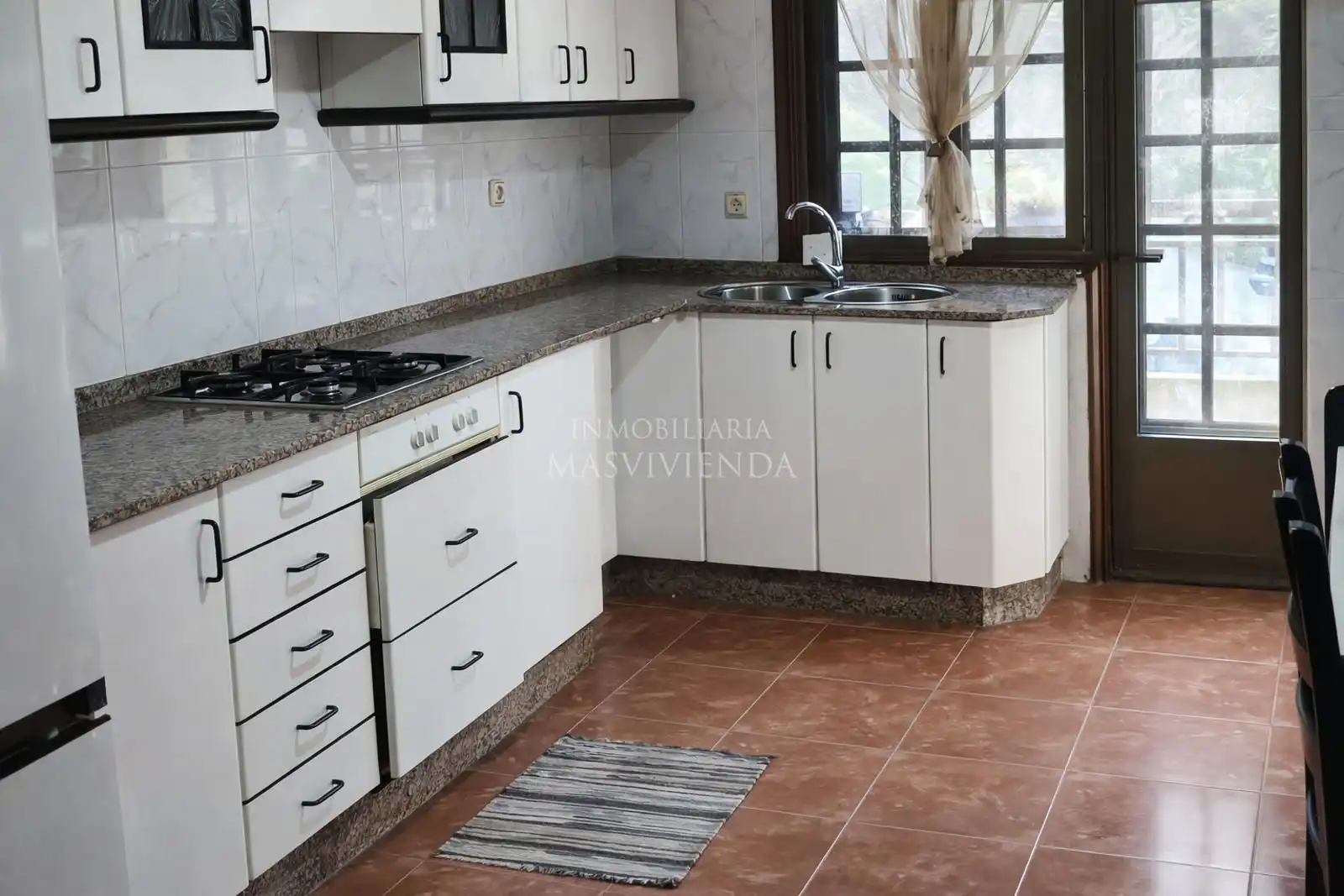 Detached homes for sale in Arrufana (Da)-Louredo, Mos