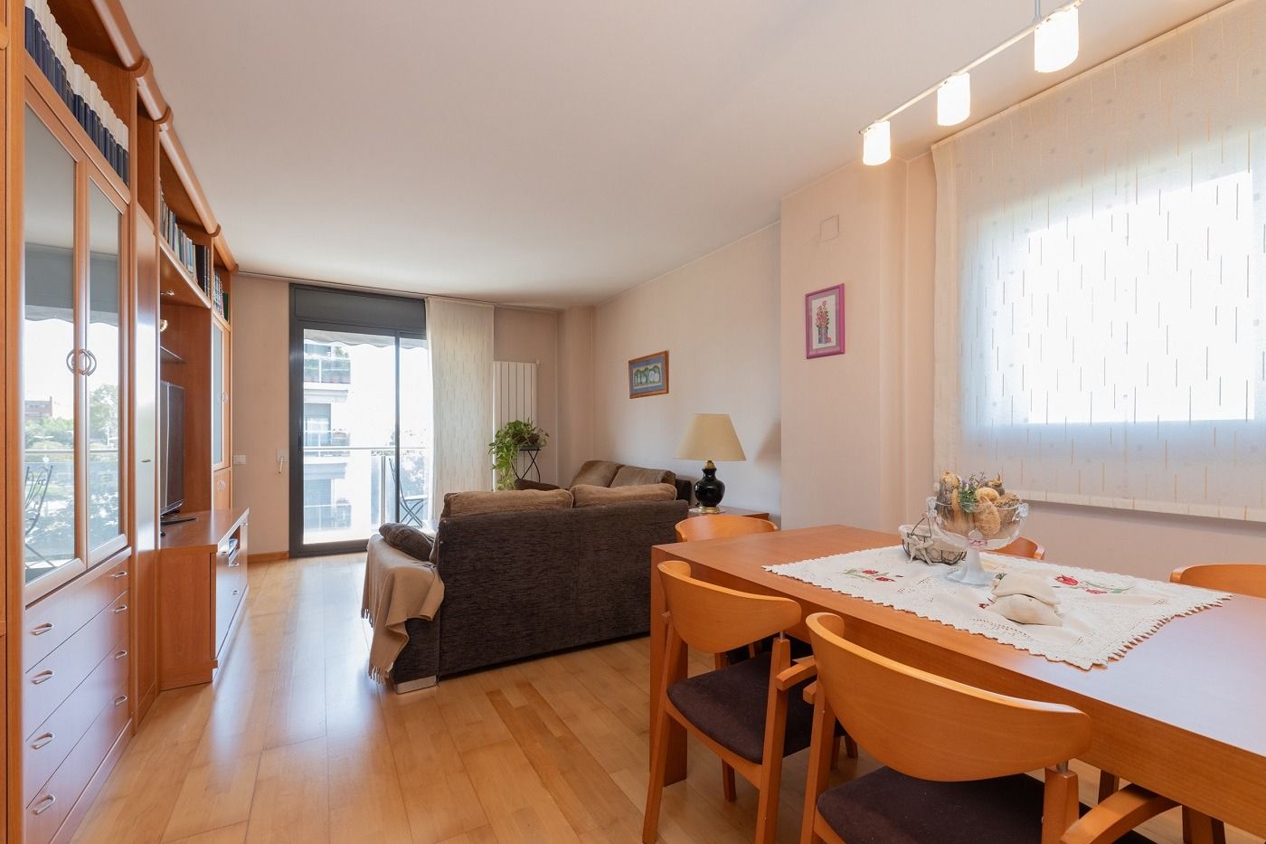 Living room of Flat for sale in Mollet del Vallès  with Air Conditioner, Heating and Parquet flooring