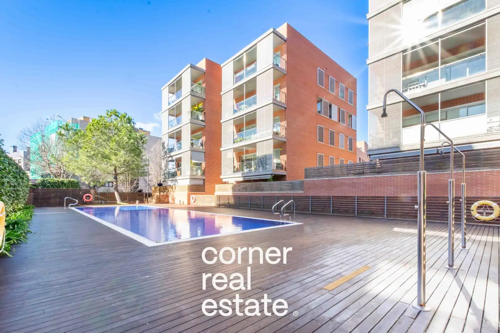 Exterior view of Flat for sale in Sant Cugat del Vallès  with Air Conditioner, Heating and Parquet flooring