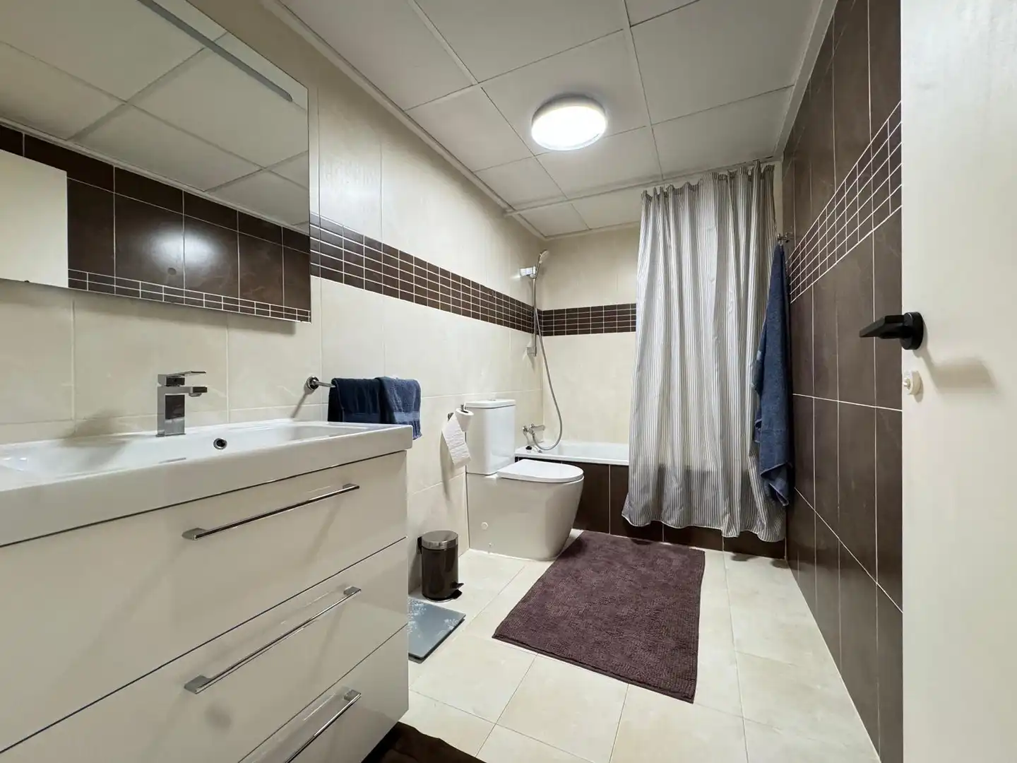 Apartamento con terraza en venta en Calle de campoamor, imagen 6