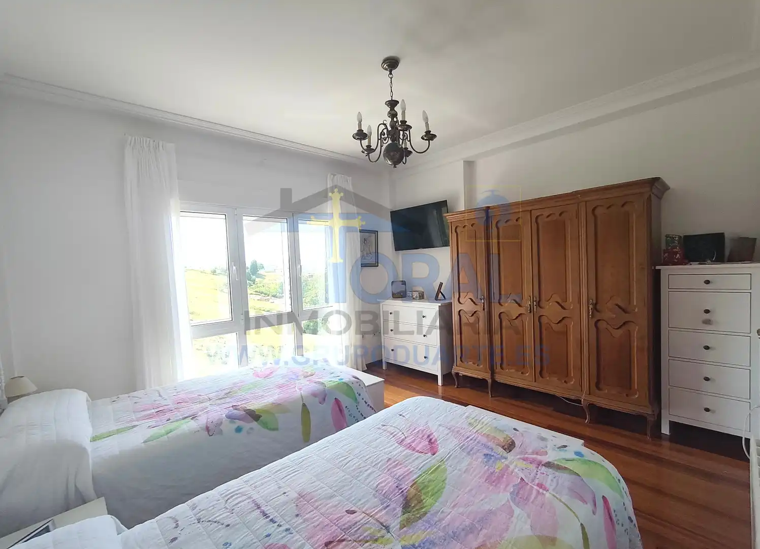 Dormitori de Casa o xalet en venda en Siero amb Calefacció, Jardí privat i Parquet