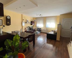 Living room of Single-family semi-detached for sale in Terrassa  with Air Conditioner, Heating and Parquet flooring