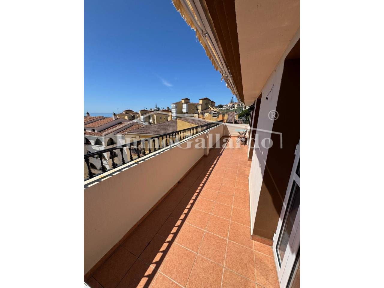 Vista exterior de Piso en venta en Rincón de la Victoria con Terraza