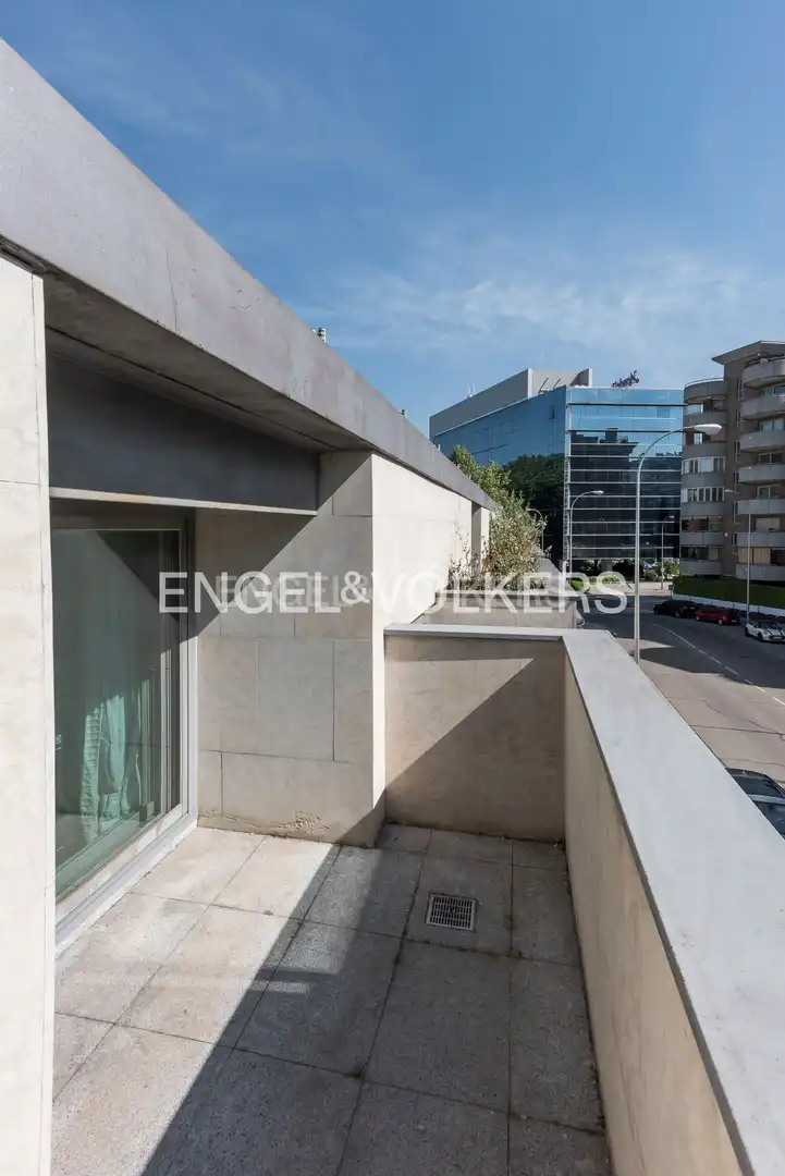 Terrassa de Casa o xalet en venda en Madrid amb Aire condicionat, Calefacció i Terrassa