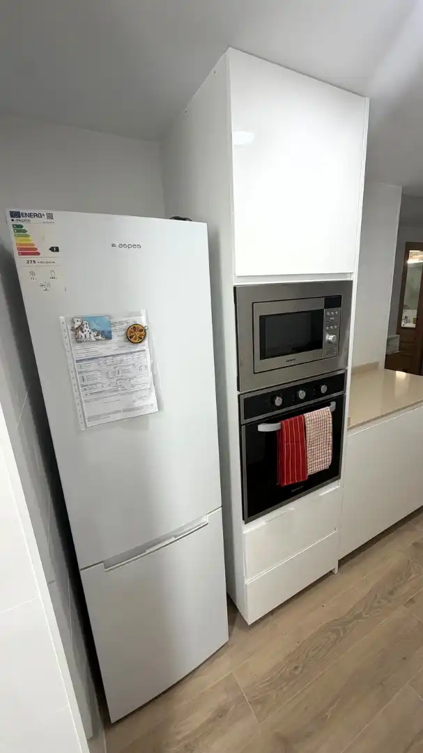 Kitchen of Flat for rent in Valencia  with Air Conditioner, Terrace and Furnished
