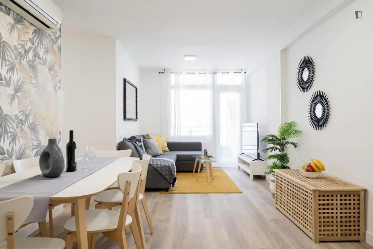 Sala de estar de Apartamento de alquiler en Madrid con Aire acondicionado, Amueblado y Horno