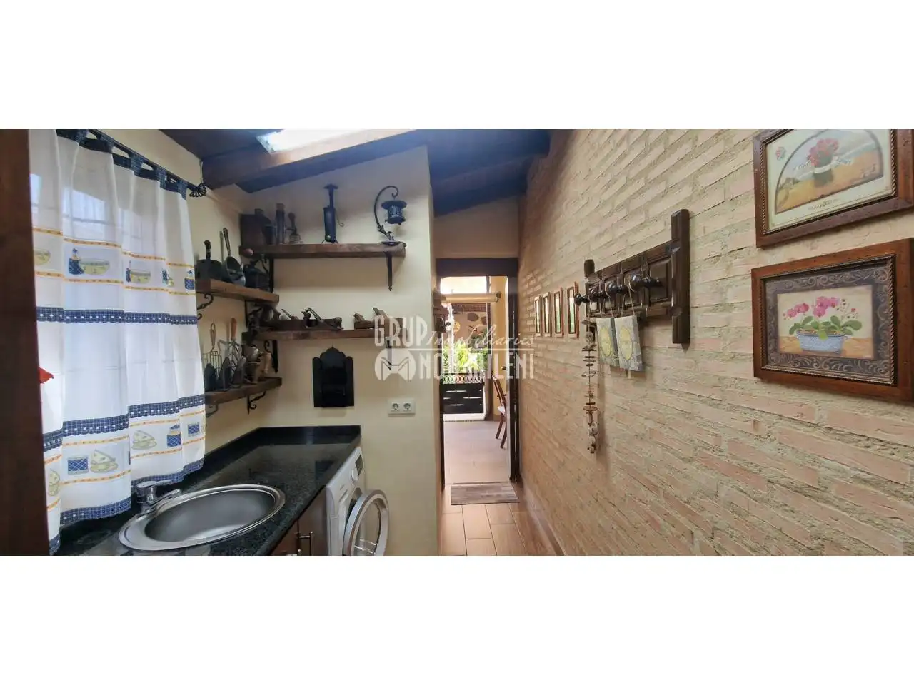 Kitchen of Houses for sale in Picassent  with Air Conditioner, Private garden and Terrace