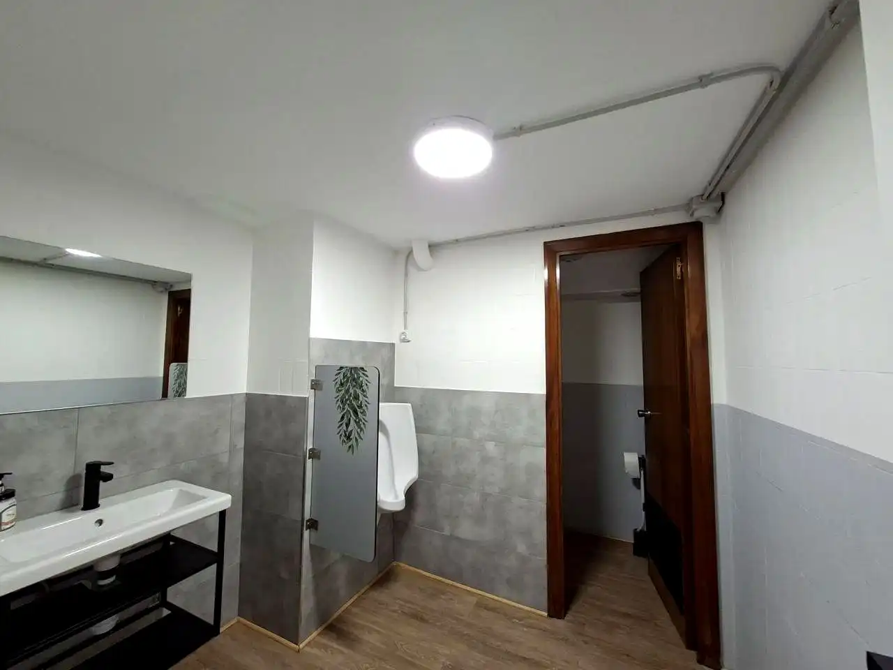 Gewerbefläche zum Verkauf in De Alberto Alcocer, imagen 14