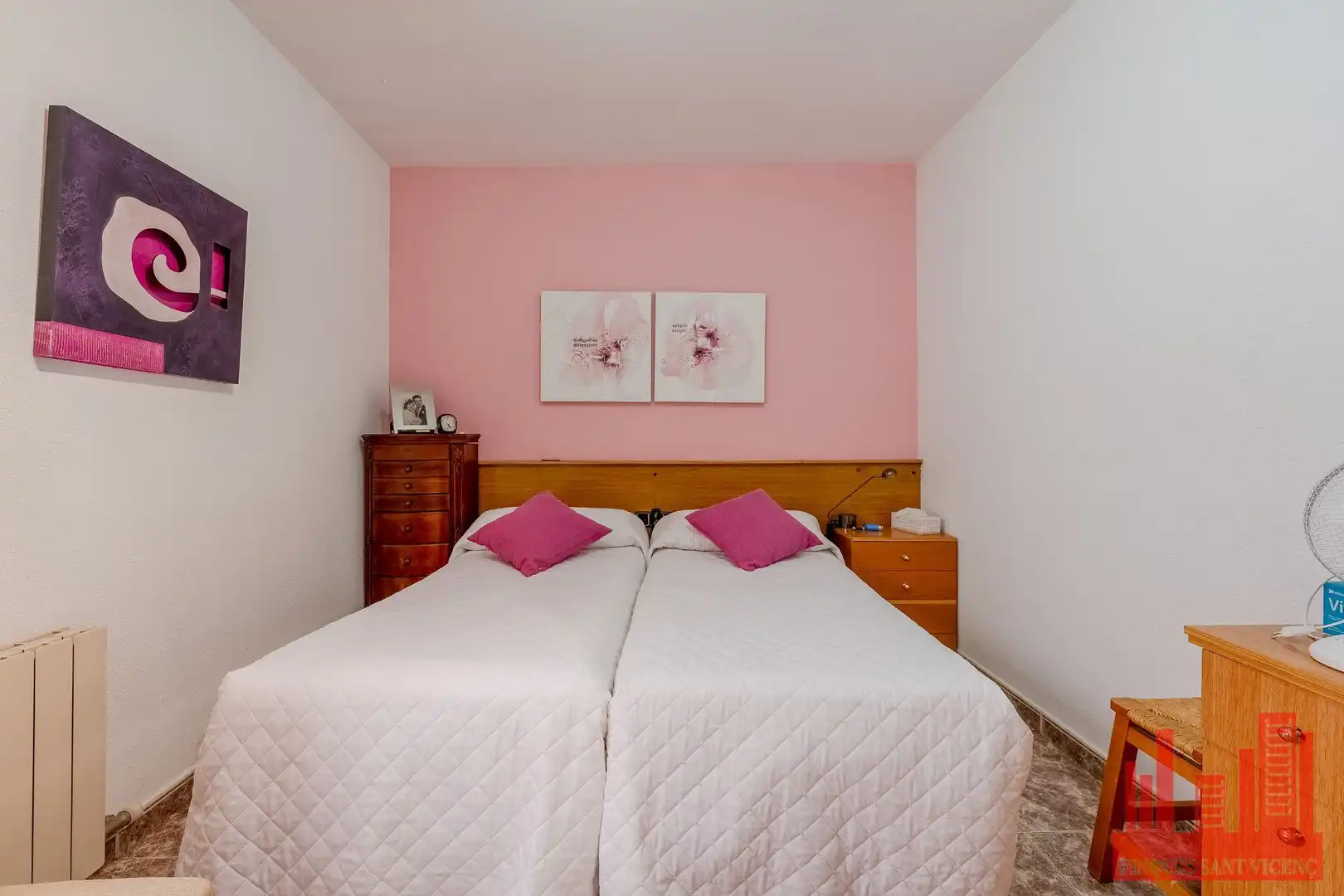 Habitación de Casa o chalet en venta en Sant Vicenç Dels Horts con Aire acondicionado, Calefacción y Terraza