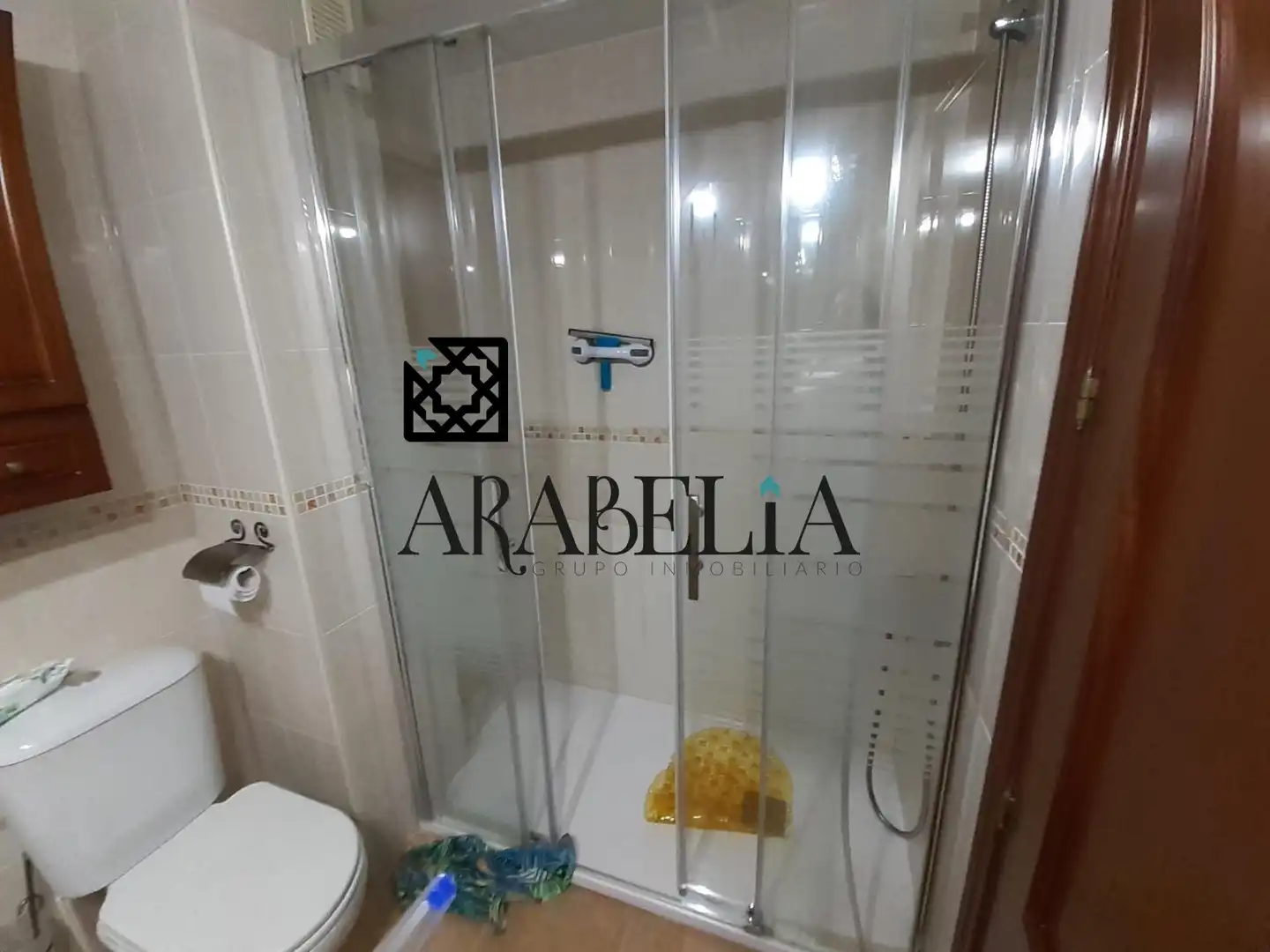 Badezimmer von Wohnung zum Verkauf in Córdoba mit Möbliert