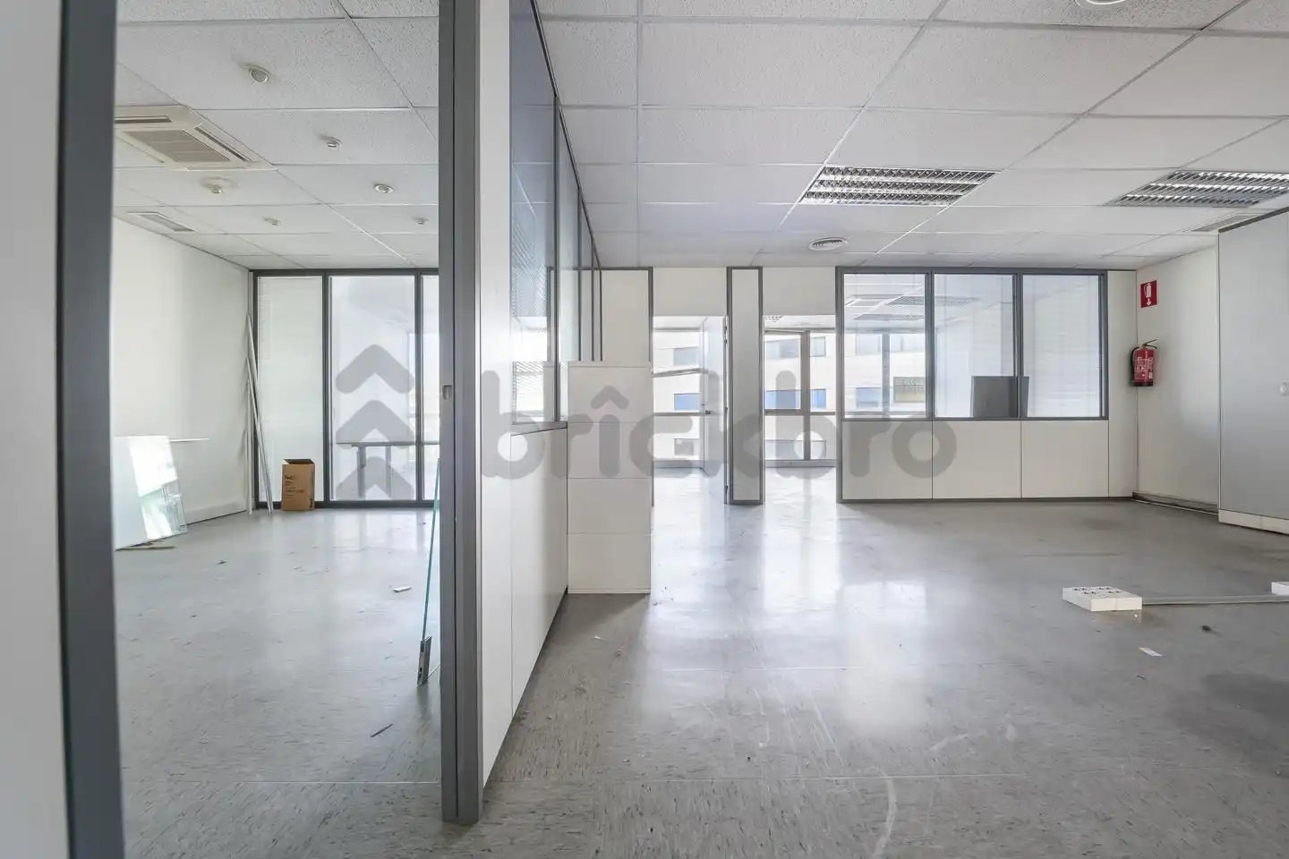 Oficina en venta en De Valdelaparra, Zona Industrial