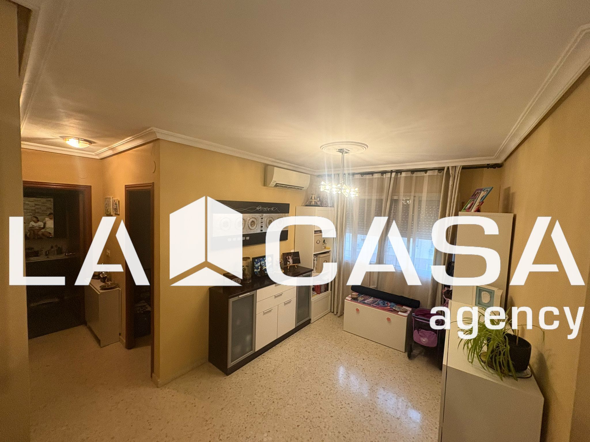 Pis en venda en Dos Hermanas amb Traster i Piscina