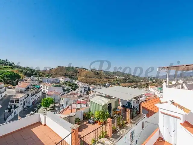 Adossat en venda a Cómpeta, imagen 3