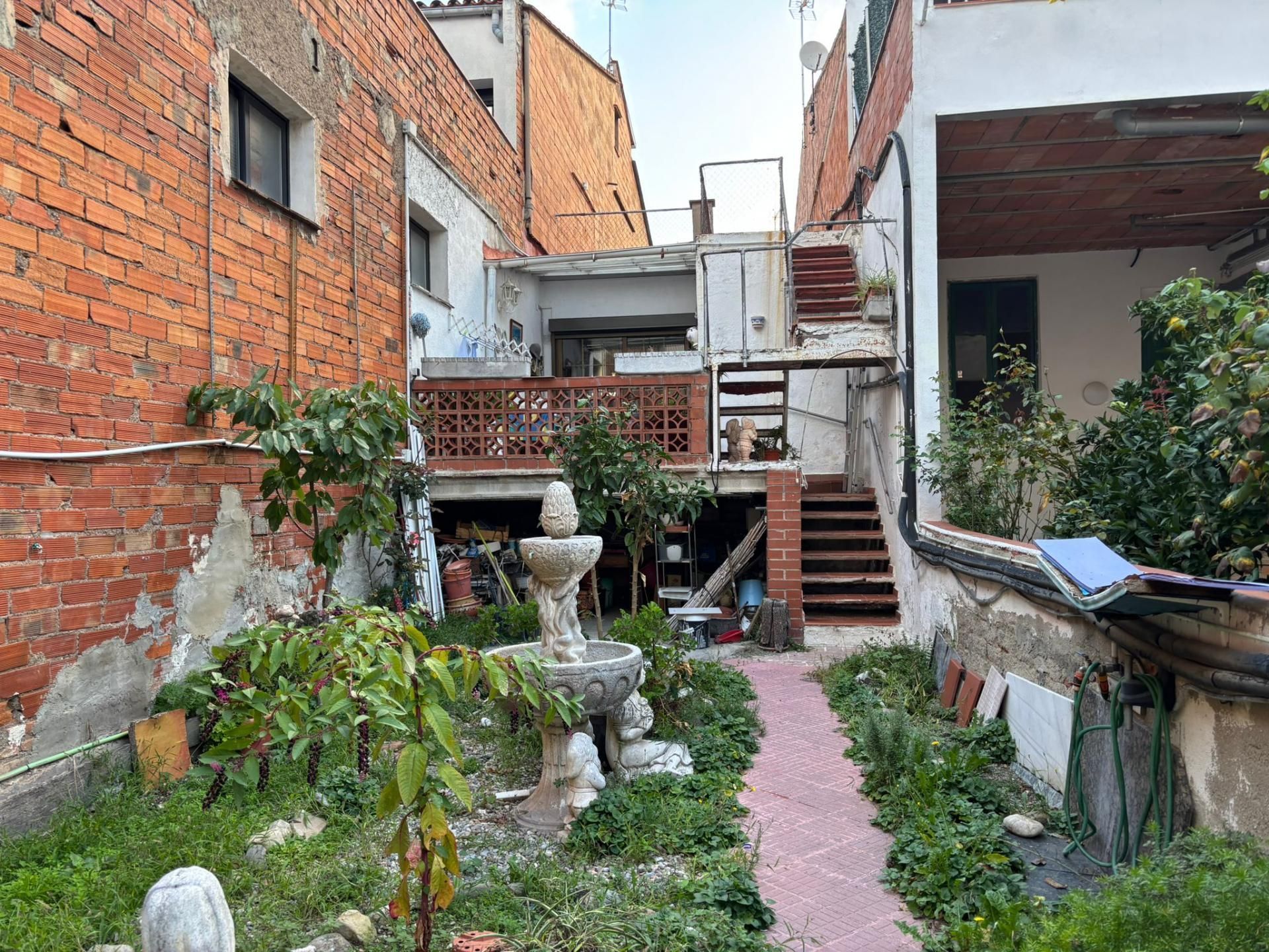 Jardí de Casa o xalet en venda en Terrassa amb Calefacció, Jardí privat i Terrassa
