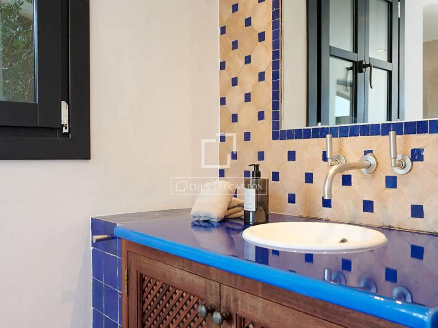Bathroom of Houses for sale in Andratx  with Air Conditioner, Heating and Terrace
