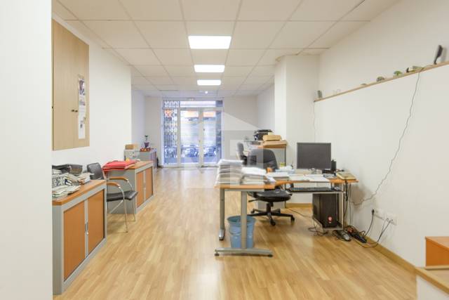 Local comercial en Venta en Vila de Gràcia