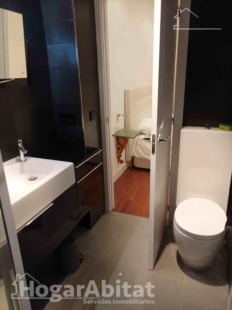 Baño de Piso en venta en Valencia con Aire acondicionado