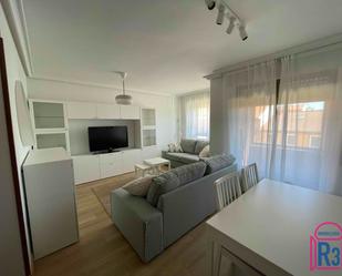 Living room of Flat to rent in León Capital   with Heating, Terrace and Furnished