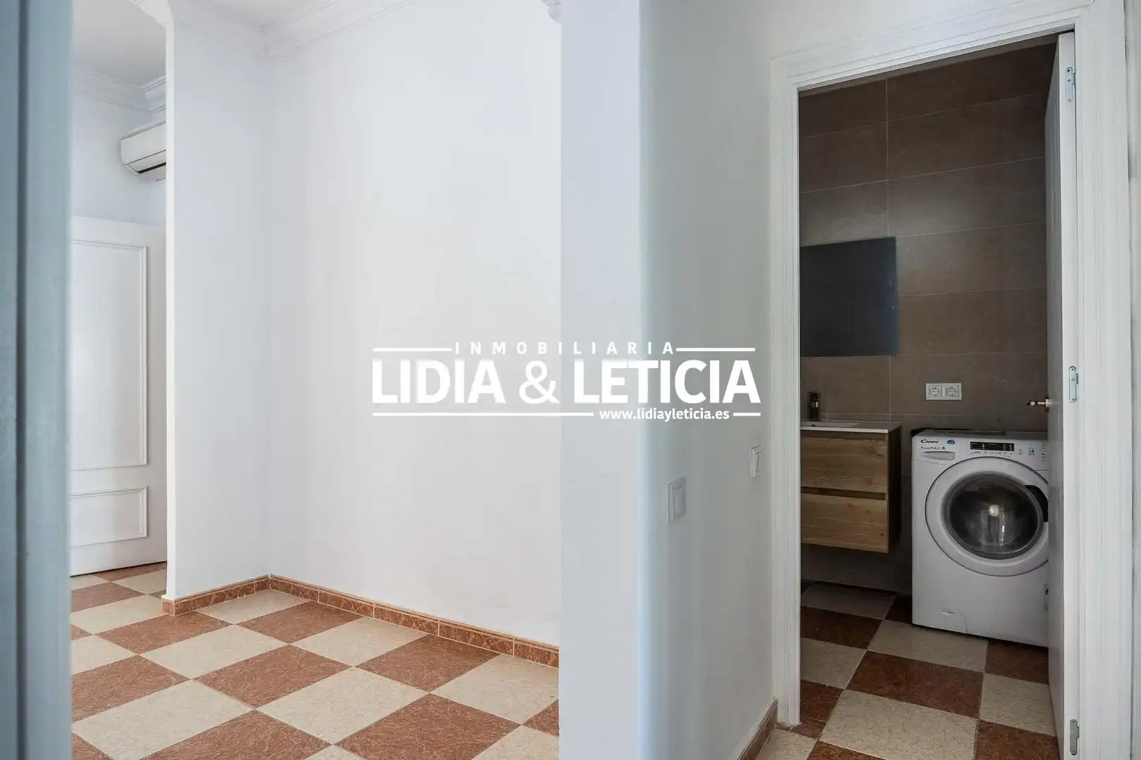 Dormitori de Casa o xalet en venda en Alcalá de Guadaira amb Aire condicionat i Terrassa