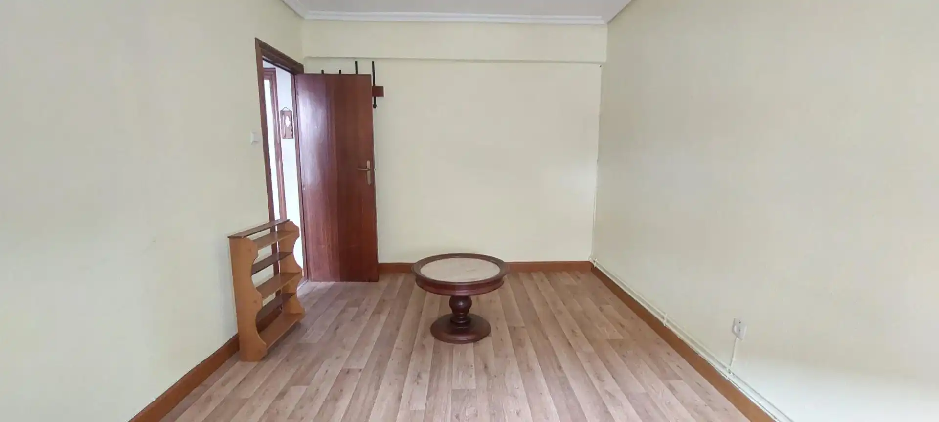 Sala de estar de Piso en venta en Torrelavega  con Calefacción