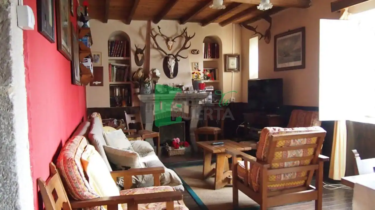 Sala de estar de Finca rústica en venta en O Pereiro de Aguiar  con Calefacción, Jardín privado y Trastero