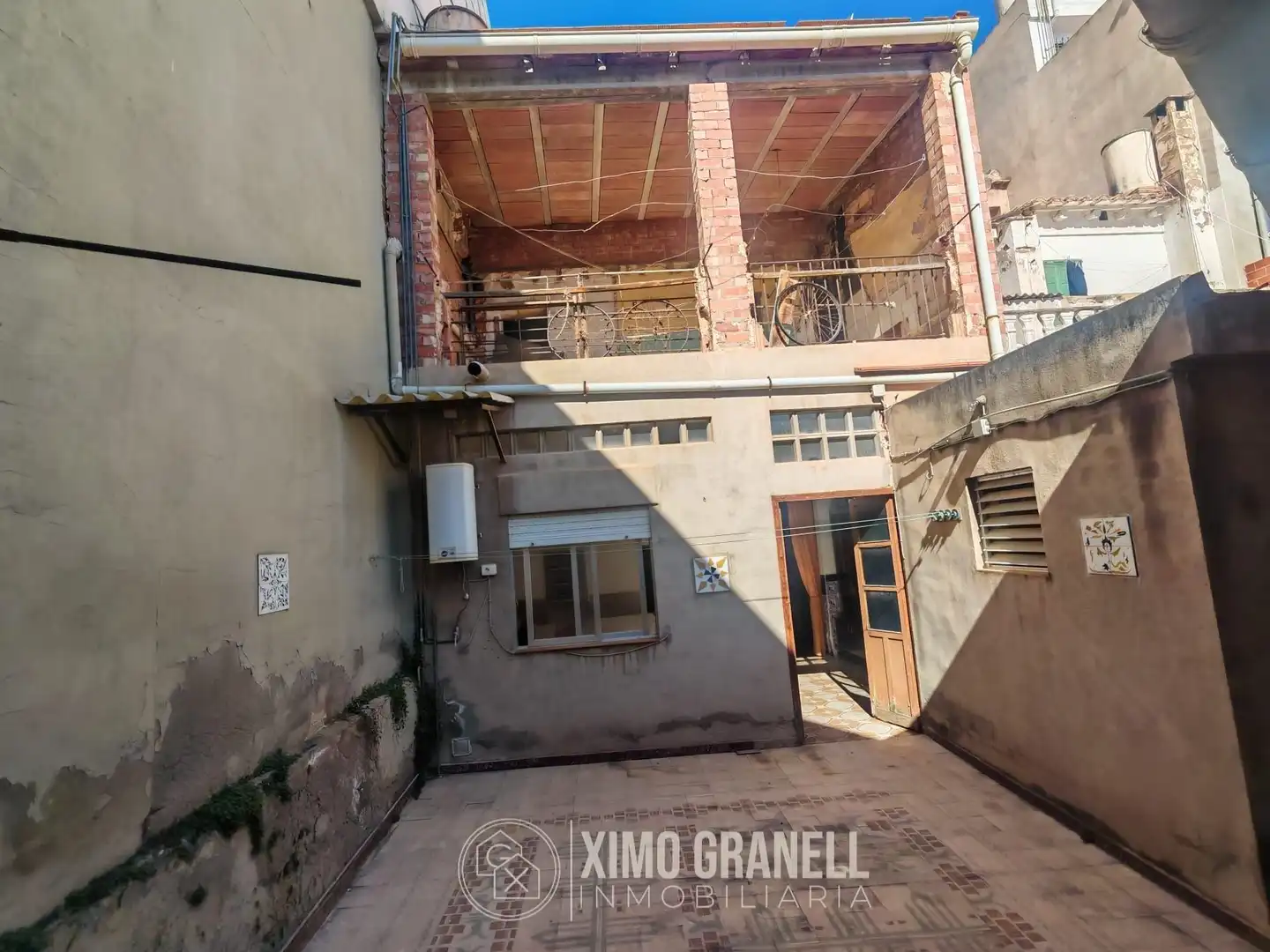 Vista exterior de Casa o xalet en venda en La Vall d'Uixó amb Terrassa