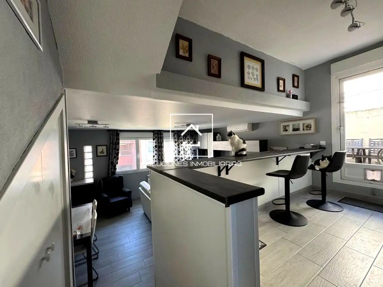 Vista exterior de Dúplex en venta en Rivas-Vaciamadrid con Aire acondicionado, Terraza y Amueblado