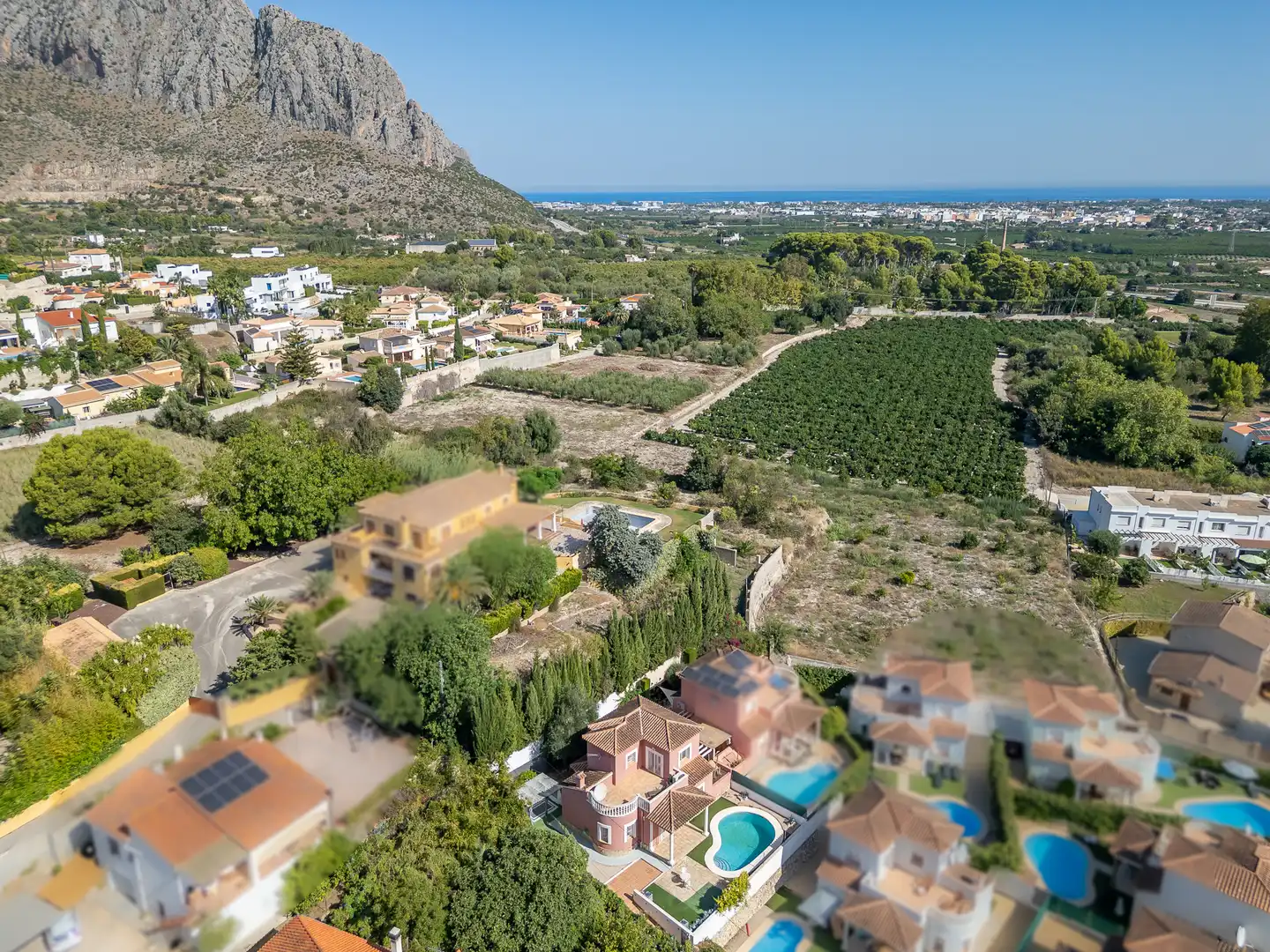 Casa amb piscina en venda a Beniarbeig