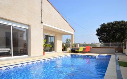 Swimming pool of Single-family semi-detached for sale in Sant Miquel de Fluvià  with Terrace and Swimming Pool