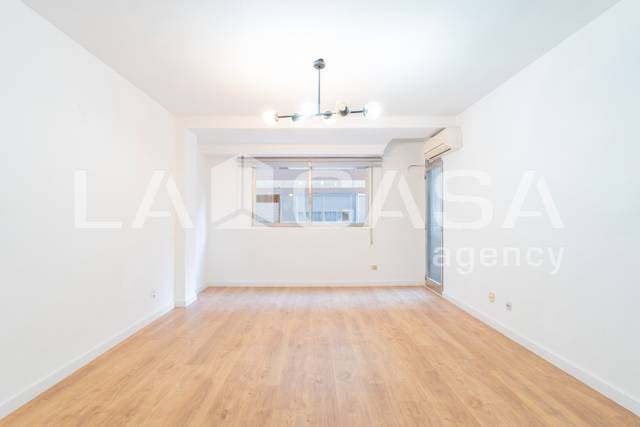 Piso en Venta en Carrer d'Abén al Abbar en Albors