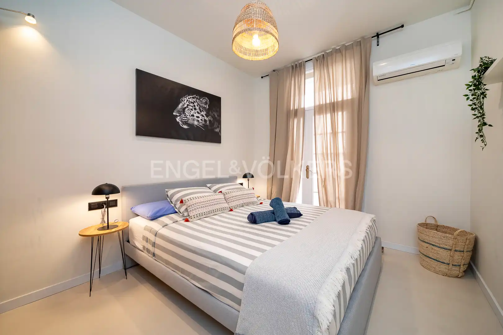 Habitación de Piso en venta en Barcelona con Aire acondicionado, Calefacción y Balcón