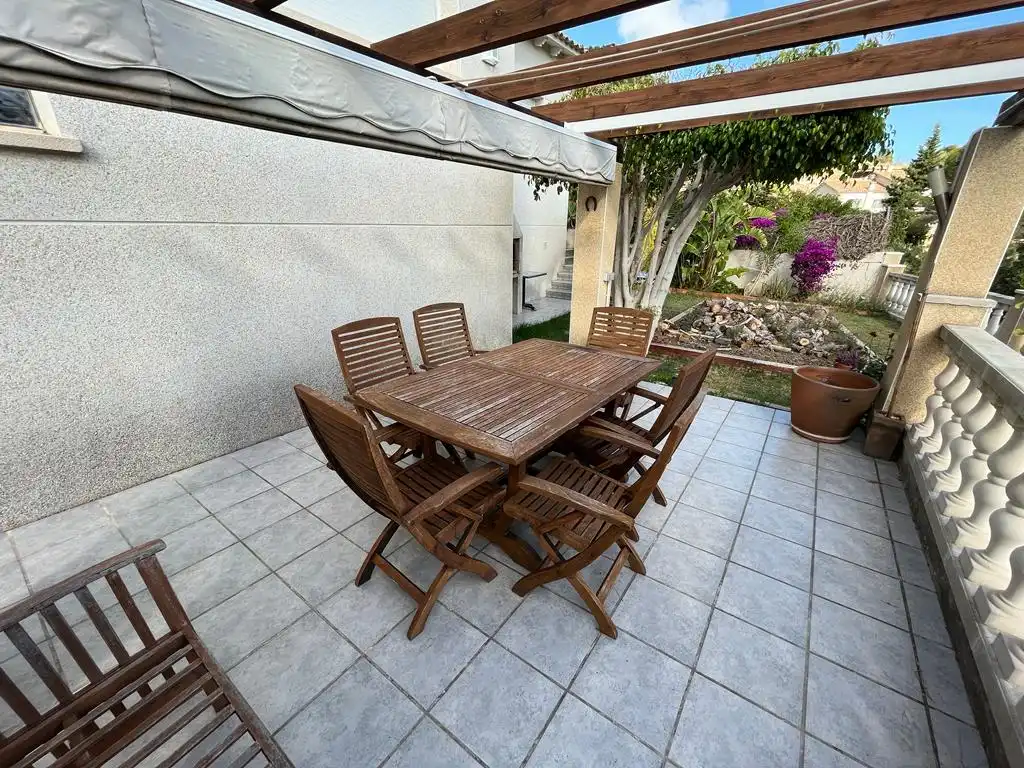 Terrace of Houses for sale in Roda de Berà  with Private garden, Terrace and Oven