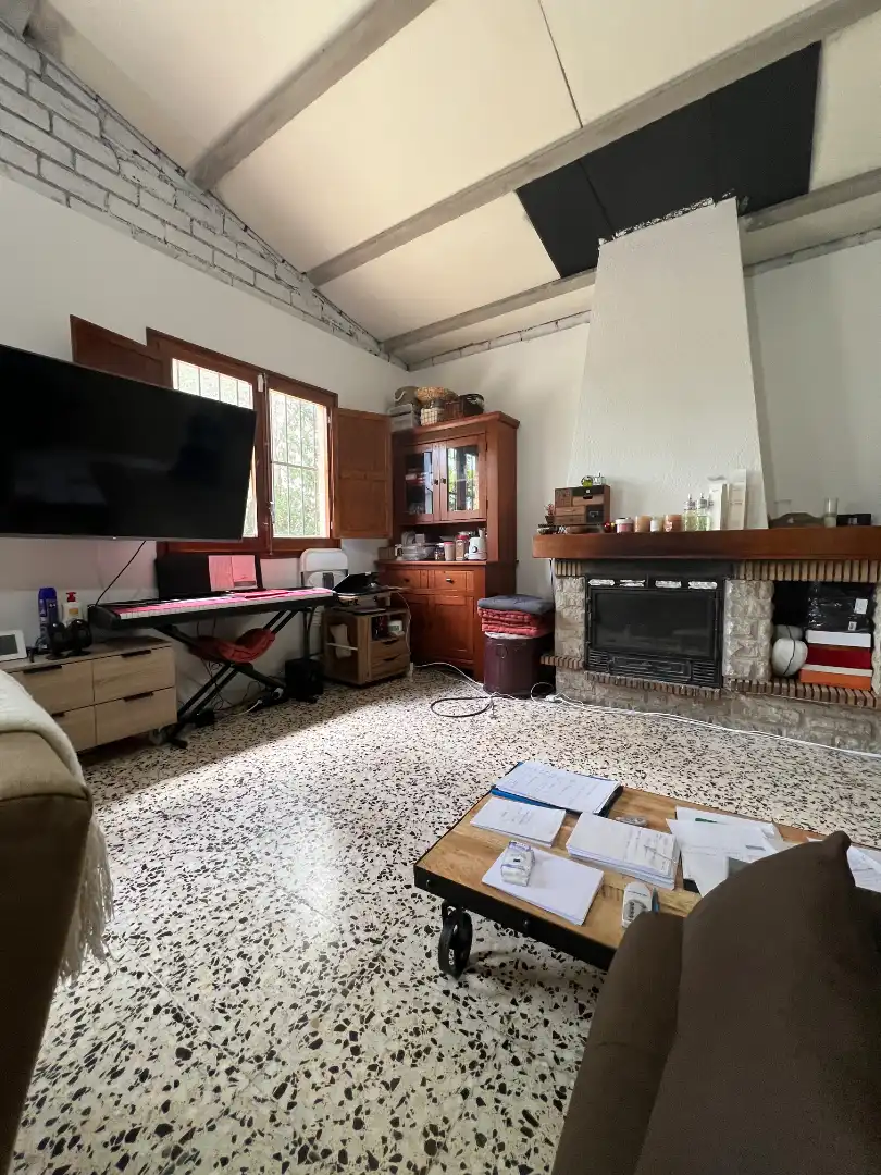 Wohnzimmer von Grundstücke zum Verkauf in Botarell