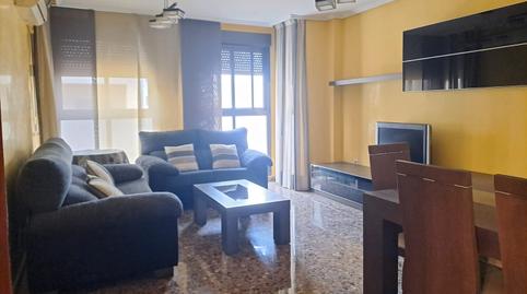 Foto 2 de Piso de alquiler en Barrio de Benicalap, Valencia