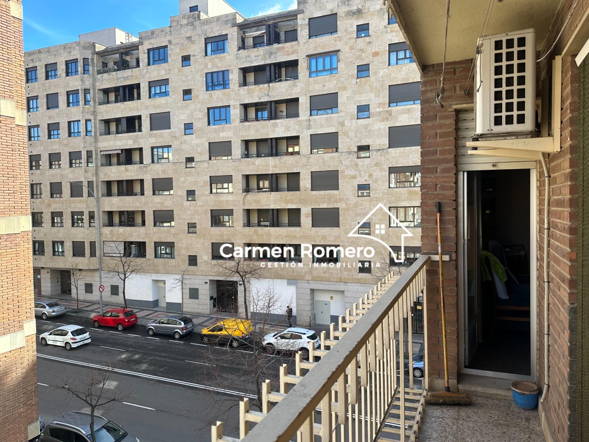 Vista exterior de Piso en venta en Salamanca Capital con Aire acondicionado, Terraza y Balcón