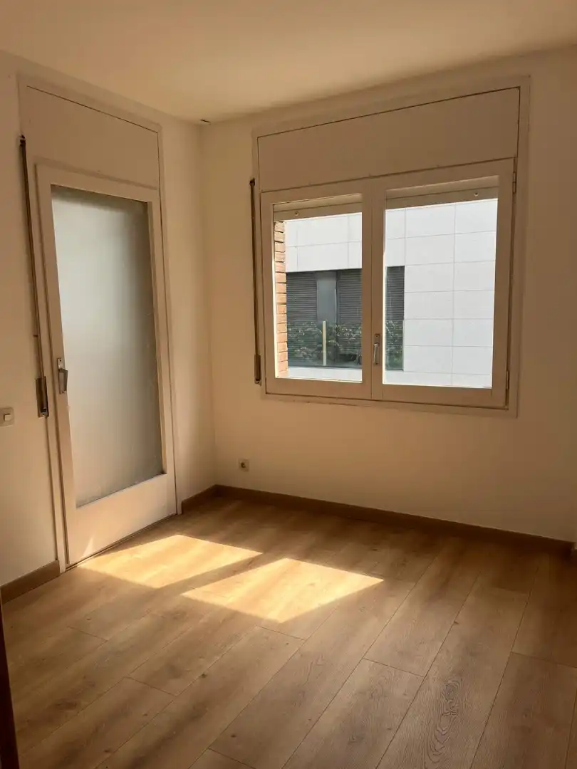 Wohnung zur Miete in Carrer de Sant Jordi, Centre - Estació