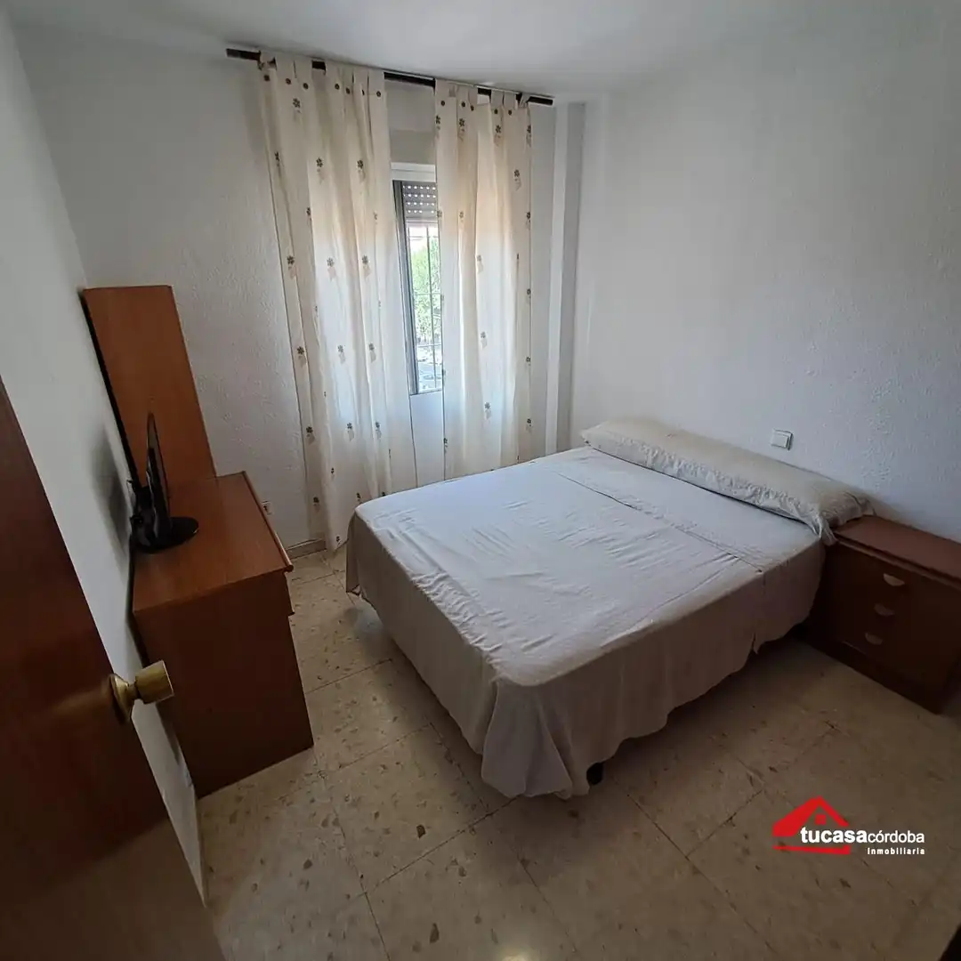 Bedroom of Flat for sale in Córdoba  with Air Conditioner and Heating