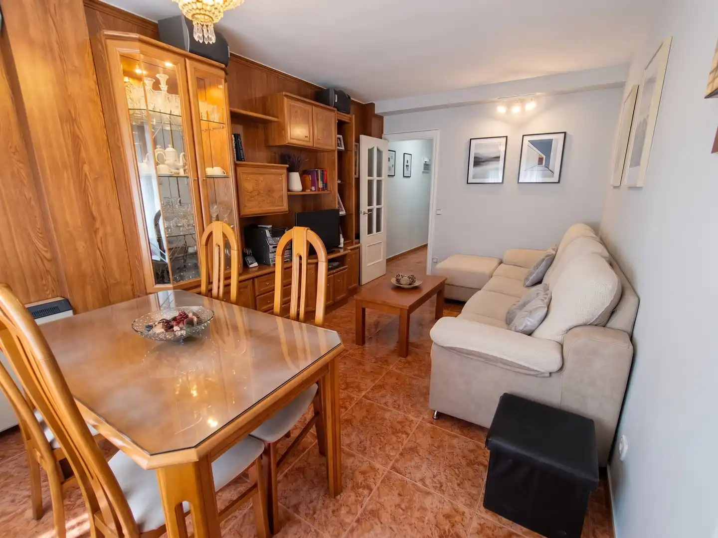 Living room of Flat for sale in Parla  with Air Conditioner, Heating and Storage room