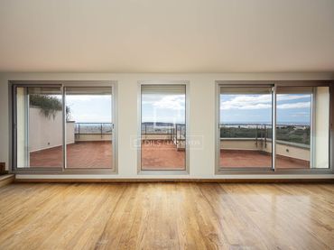 Xalet amb balcó en venda a Sarrià - Sant Gervasi