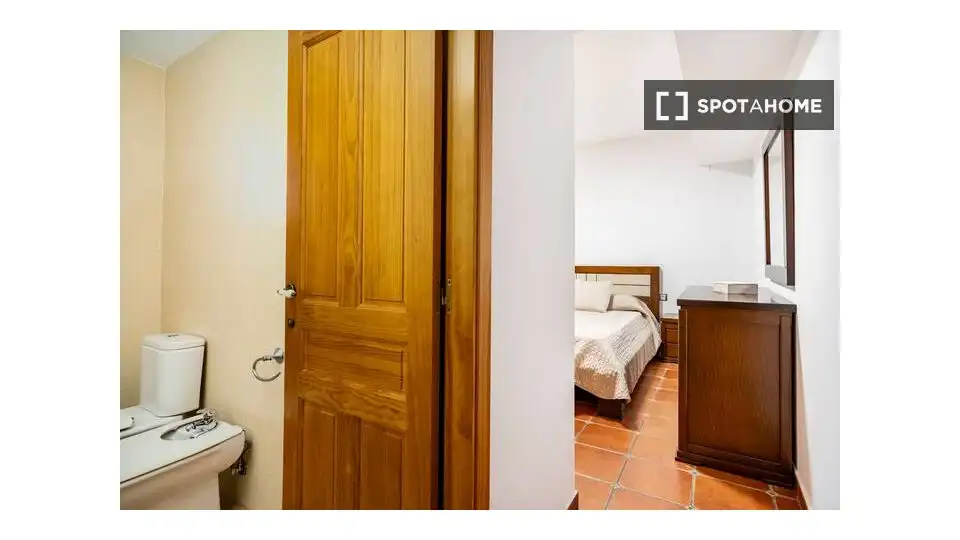 Habitació a Riba-roja de Túria
