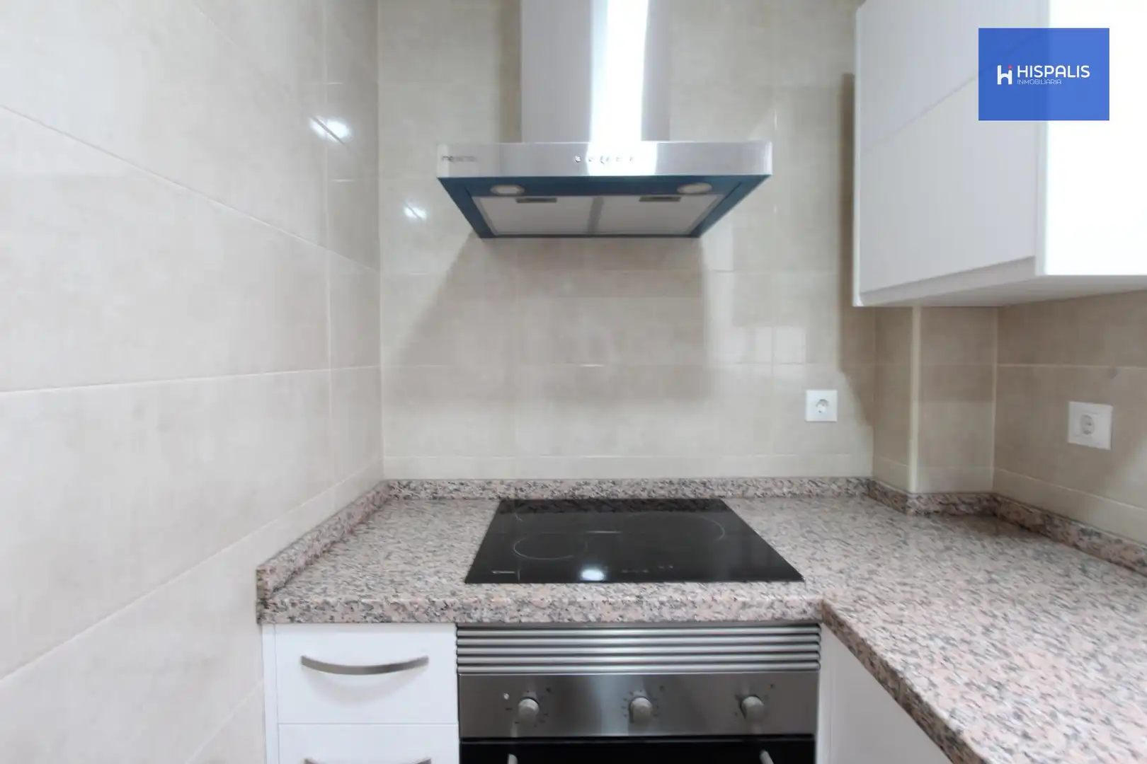 Kitchen of Ground floor for sale in Sevilla  with Air Conditioner and Heating