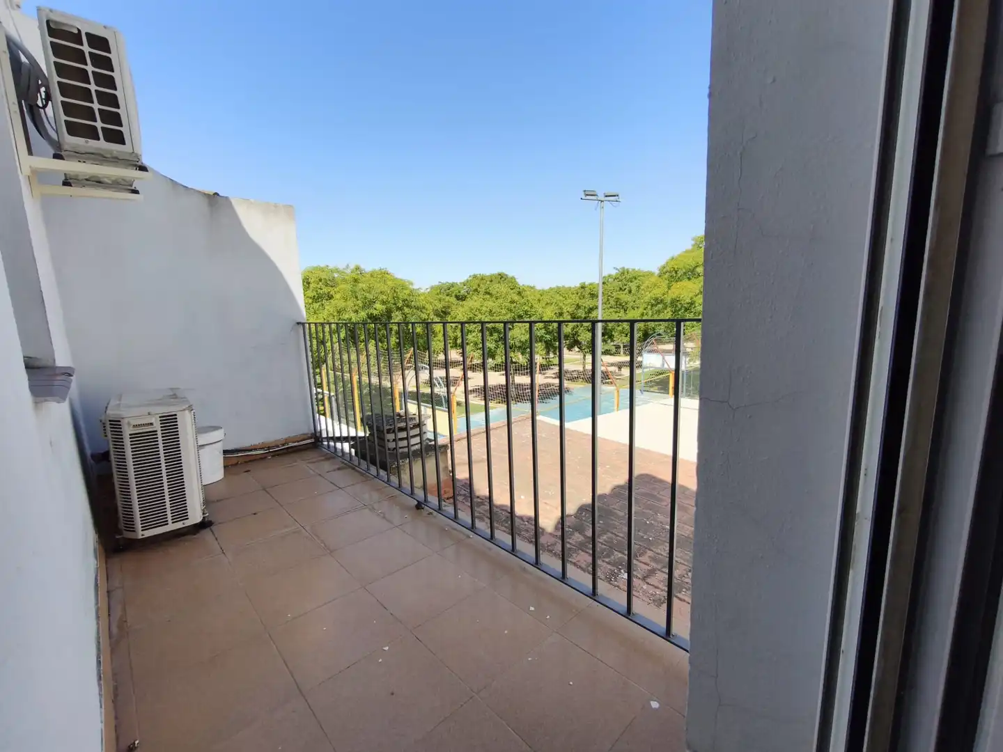 Swimming pool of Houses for sale in Gines  with Air Conditioner, Private garden and Terrace
