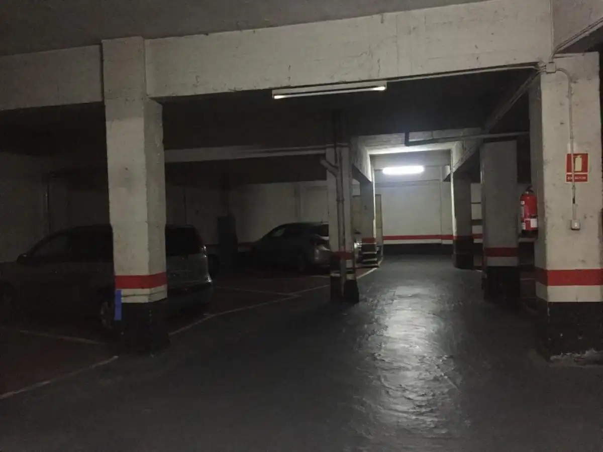 Einzelparkplatz zum Verkauf in Centro - Ariz - Uribarri